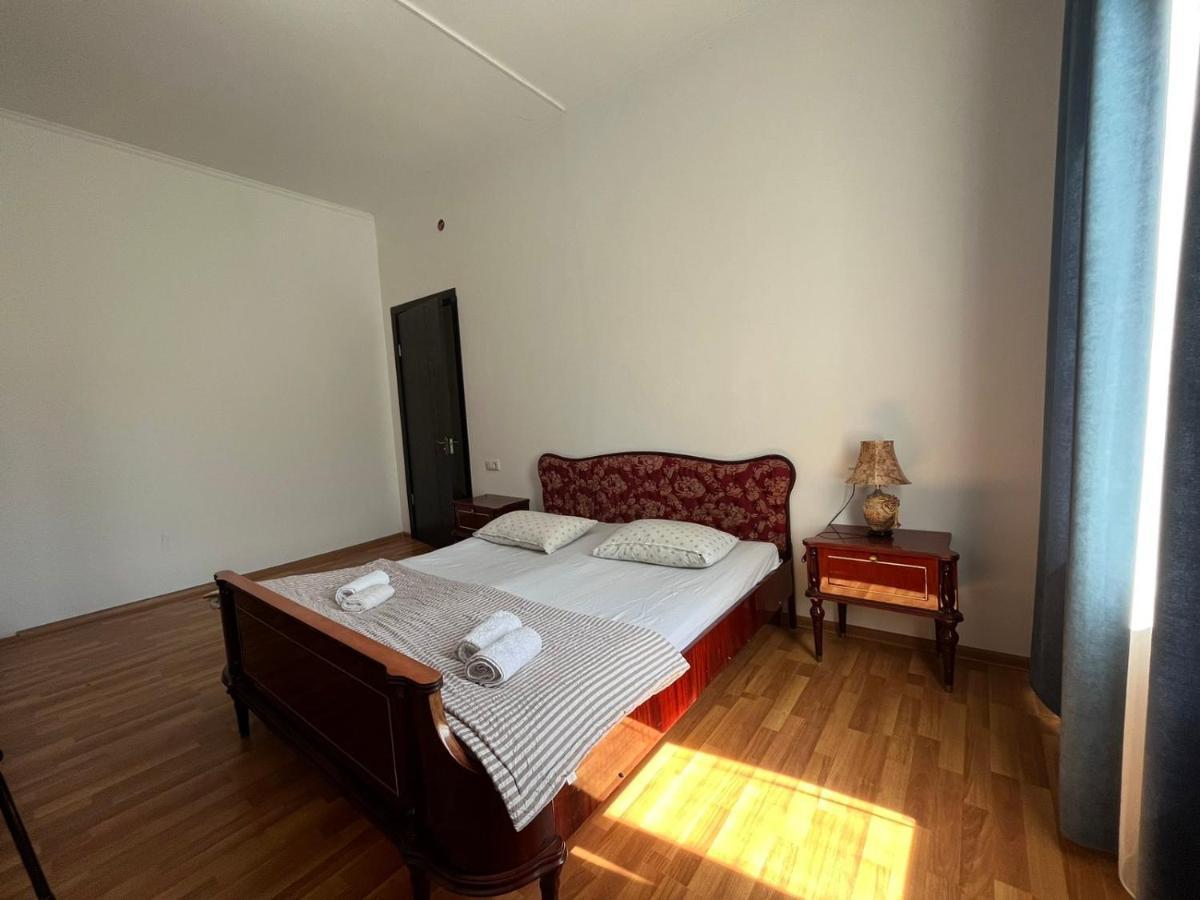 Guest House Oasis - Tvishi Kültér fotó